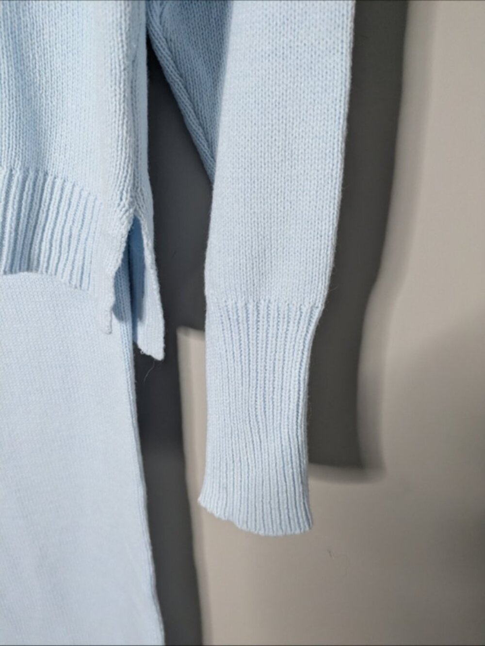 Cupcakes and Cashmere Youth Blue Knit Happy Face Lounge Set Size Medium (10-12) - Picture 4 of 10